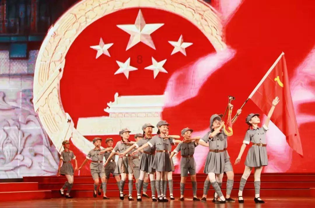 为民修路办实事 保障群众安全出行