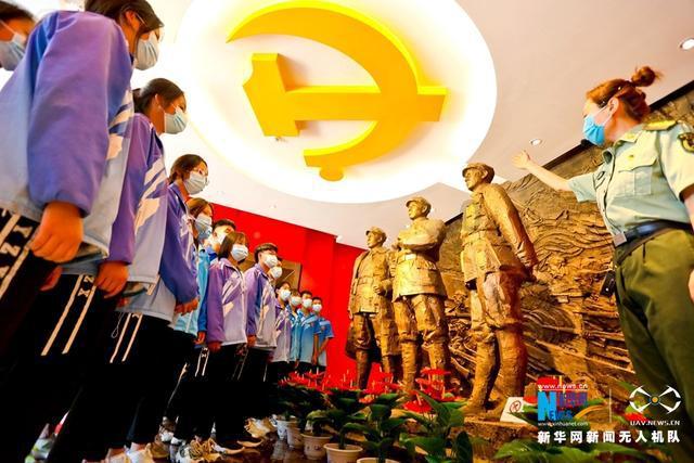 欢乐砸瓶子